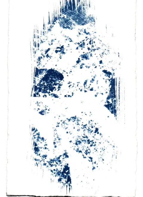 Don't overthink it. This image was a mix of netting, lace, and packing material. I can't explain the almost solid line that goes accross the centre of the image.