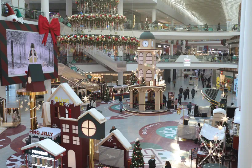 A photo of a Christmas scene iside a shopping mall in Beijing, China.