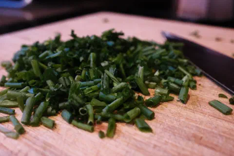 close-up photo of chopped chives